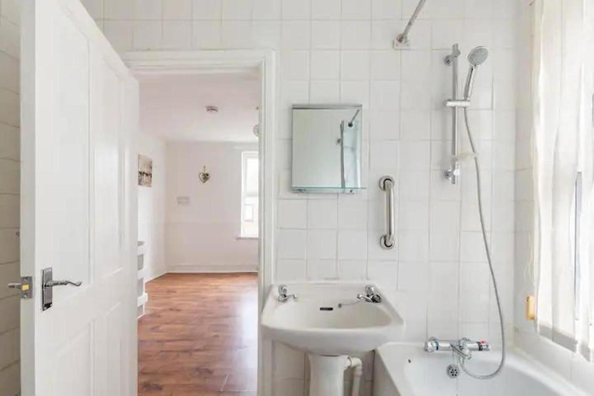 Cheerful Maisonette In The Heart Of Orrell Park Liverpool